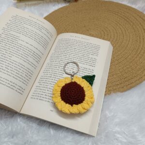 crochet sunflower keyring